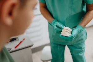 Melbourne Porcelain Veneers: Your Ultimate Guide to Prosthodontist Melbourne for Dental Patients